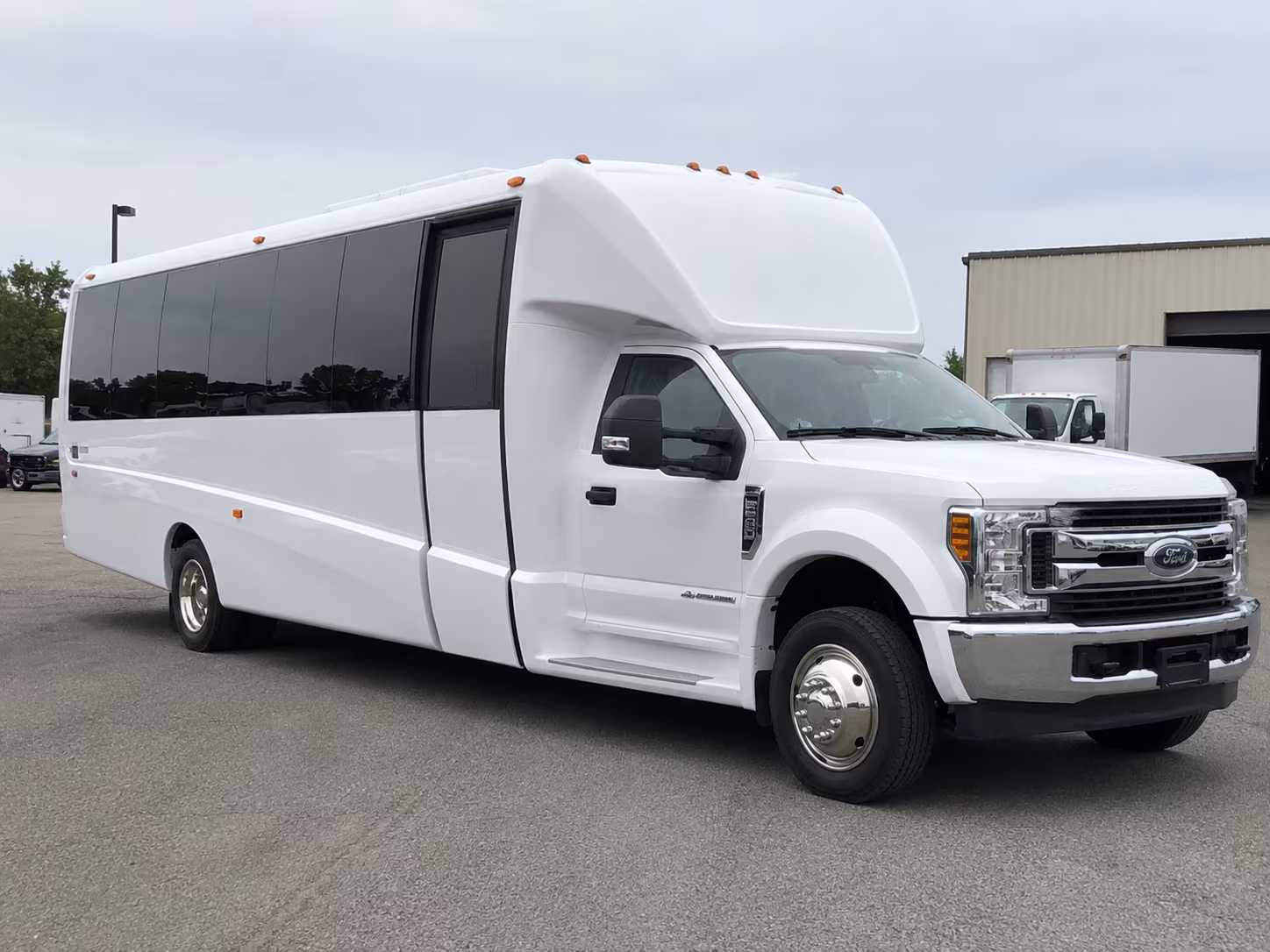 book a bus for your next wine tour 4