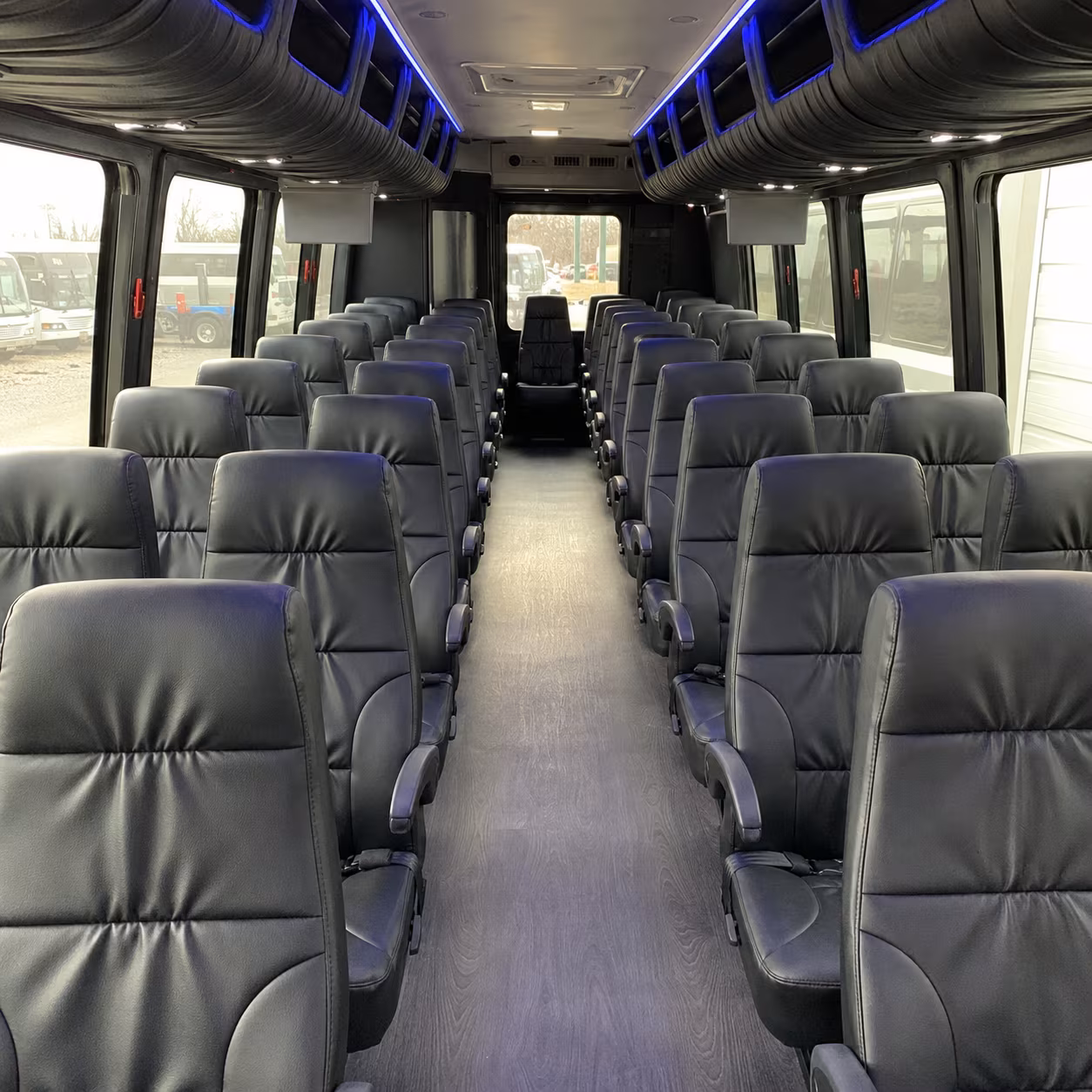minibuses for aquarium and coastal field trips from south gate schools