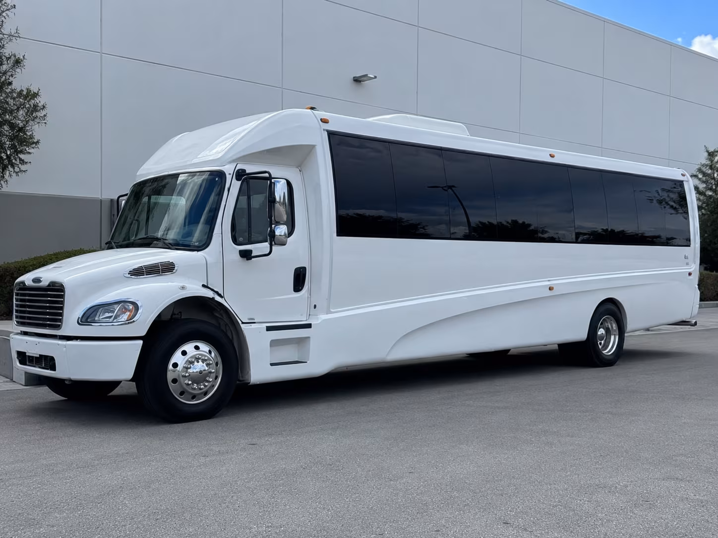 south gate bus rentals