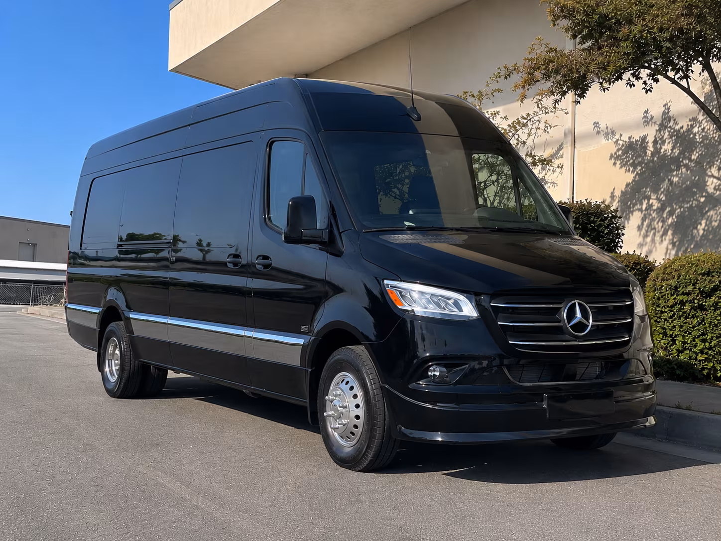 sprinter vans and minibuses for local la brewery tours near south gate